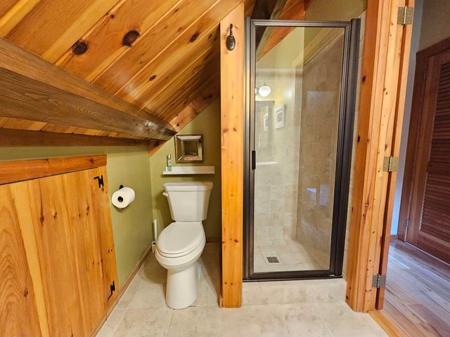 1422 Merrifield Road, Whitingham, VT 05361