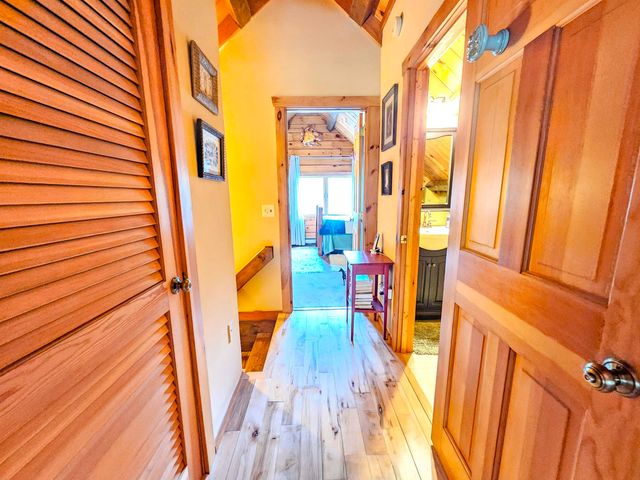 1422 Merrifield Road, Whitingham, VT 05361