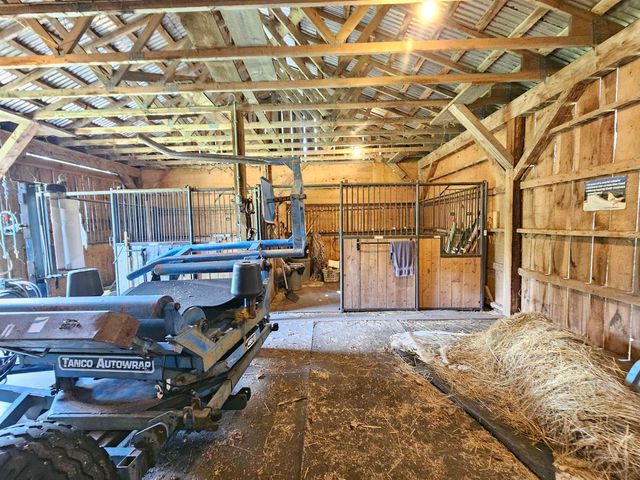 1422 Merrifield Road, Whitingham, VT 05361