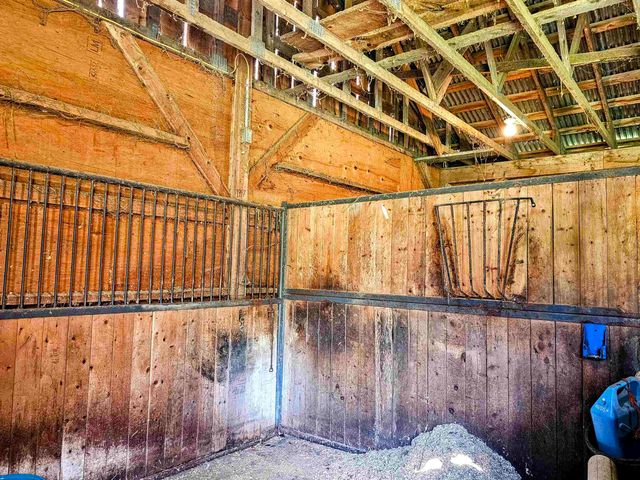 1422 Merrifield Road, Whitingham, VT 05361