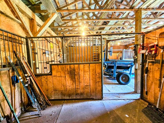 1422 Merrifield Road, Whitingham, VT 05361