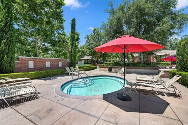 15834 Vienna, Fontana, CA 92336