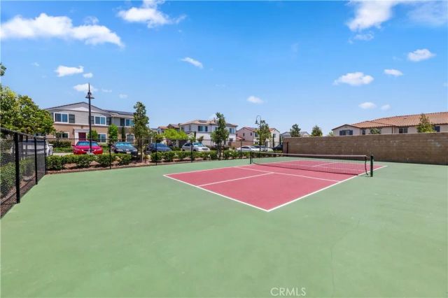 15834 Vienna, Fontana, CA 92336