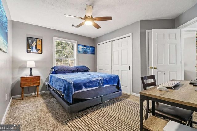 1073 Daventry Crossing, Woodstock, GA 30188