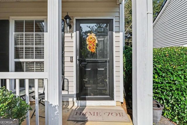 1073 Daventry Crossing, Woodstock, GA 30188