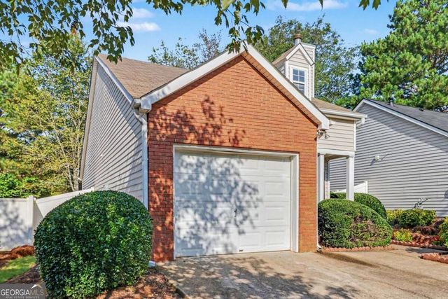 1073 Daventry Crossing, Woodstock, GA 30188