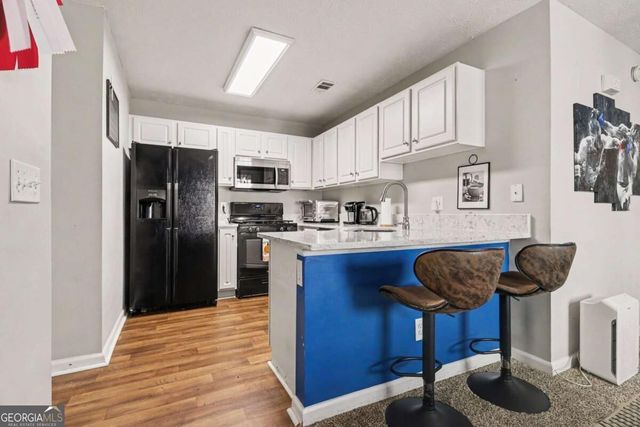 1073 Daventry Crossing, Woodstock, GA 30188