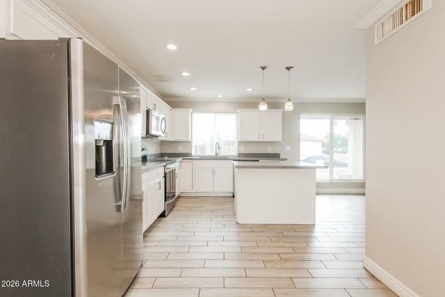 6402 S 44TH Street, Phoenix, AZ 85042