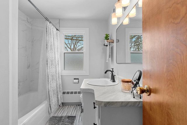 425 SARATOGA STREET, Green Bay, WI 54303