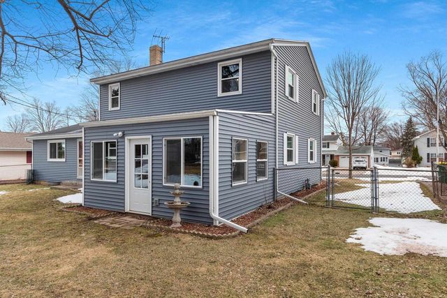 425 SARATOGA STREET, Green Bay, WI 54303