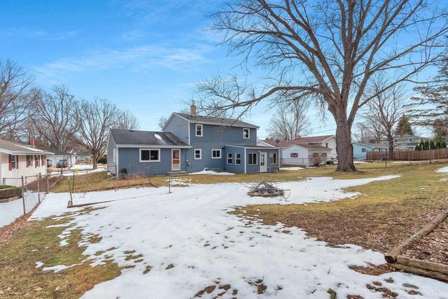 425 SARATOGA STREET, Green Bay, WI 54303