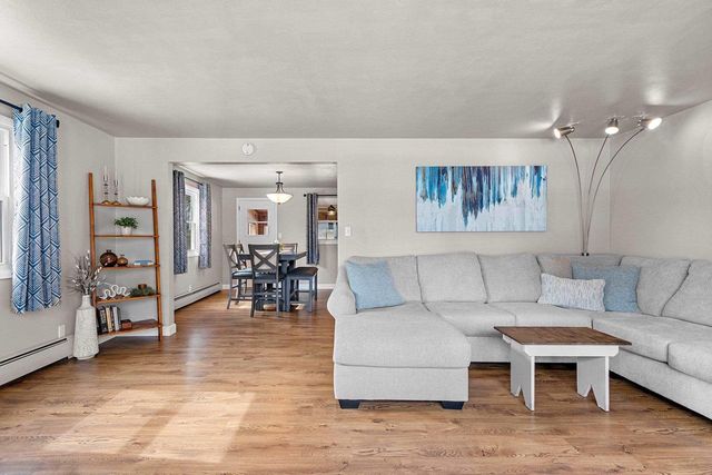 425 SARATOGA STREET, Green Bay, WI 54303