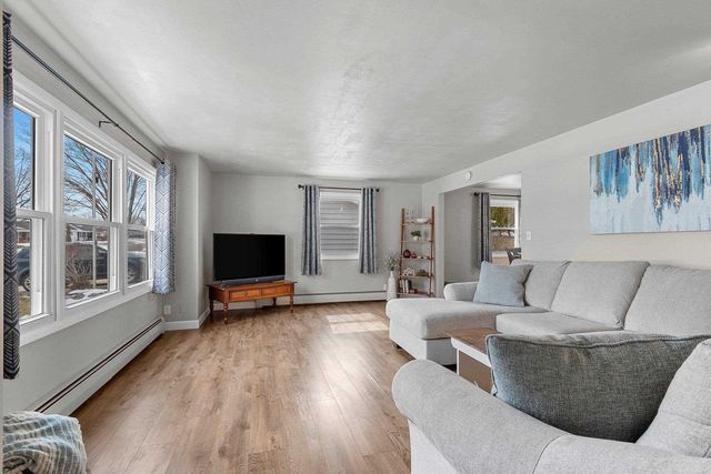 425 SARATOGA STREET, Green Bay, WI 54303