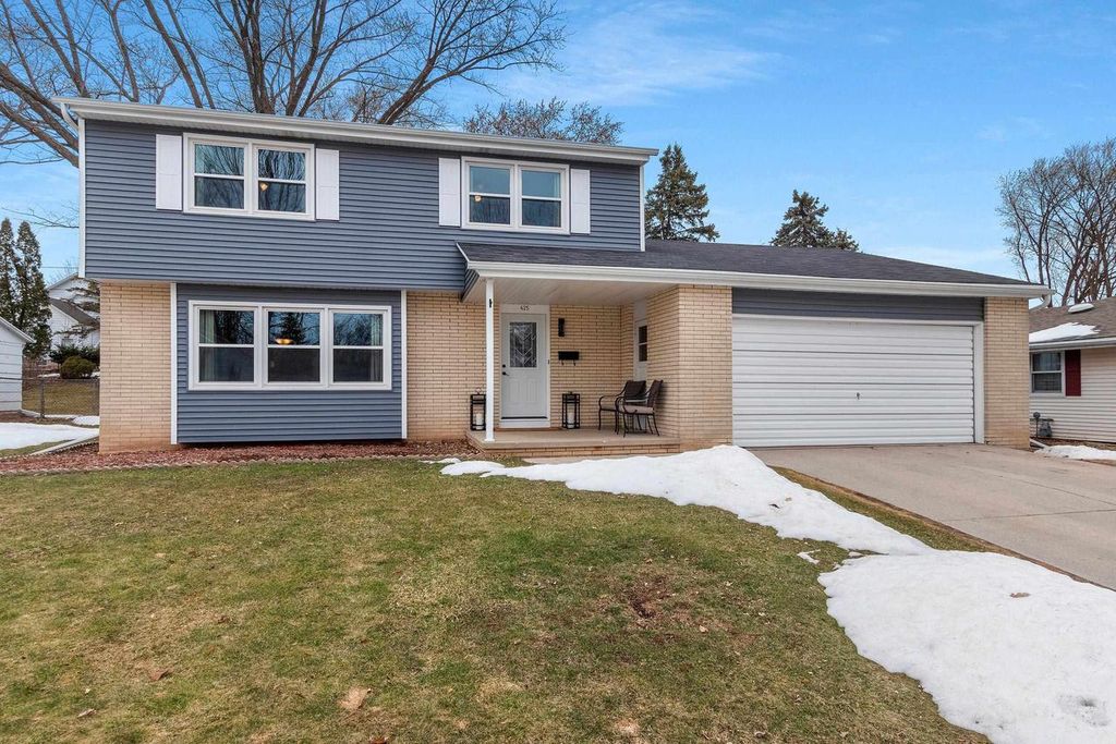 425 SARATOGA STREET, Green Bay, WI 54303