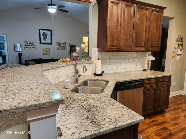 235 Woodgreen Drive, Aberdeen, NC 28315