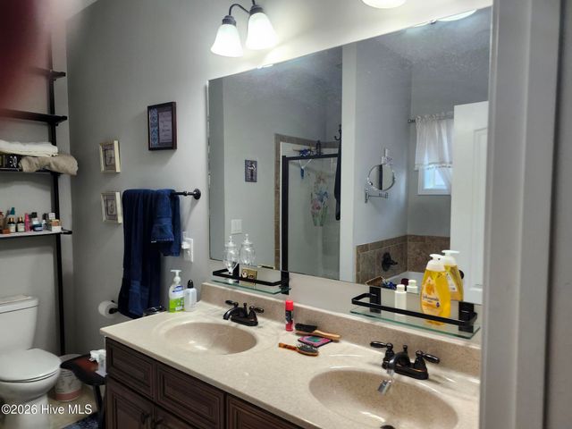 235 Woodgreen Drive, Aberdeen, NC 28315