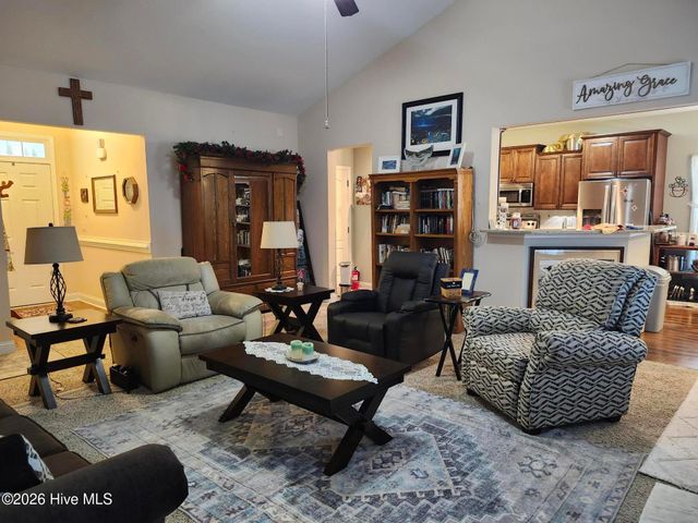 235 Woodgreen Drive, Aberdeen, NC 28315