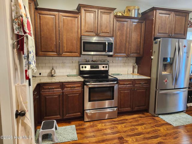 235 Woodgreen Drive, Aberdeen, NC 28315