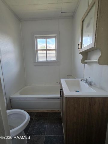 1015 S Sterling Street, Lafayette, LA 70501