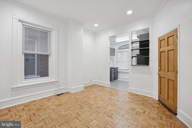 236 BUCKINGHAM PL, Philadelphia, PA 19104