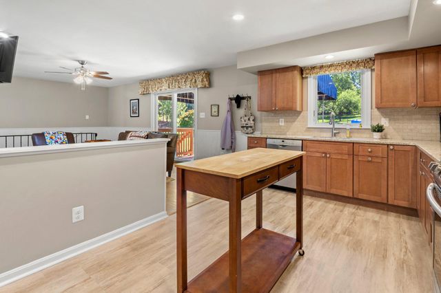 5701 FRENCH AVE, Sykesville, MD 21784