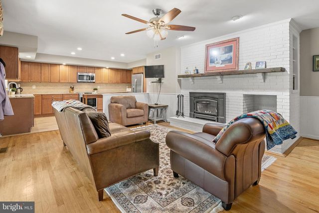 5701 FRENCH AVE, Sykesville, MD 21784