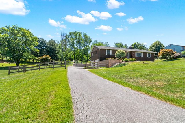 5701 FRENCH AVE, Sykesville, MD 21784