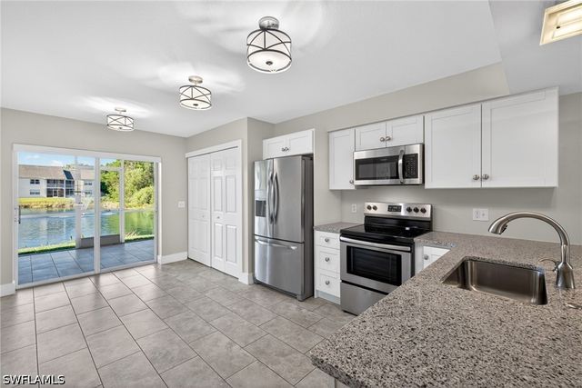 4910 Cougar CT N 1-103, Naples, FL 34109