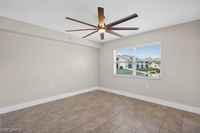 4910 Cougar CT N 1-103, Naples, FL 34109