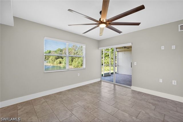 4910 Cougar CT N 1-103, Naples, FL 34109