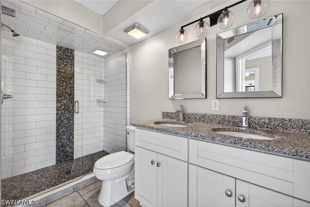 4910 Cougar CT N 1-103, Naples, FL 34109