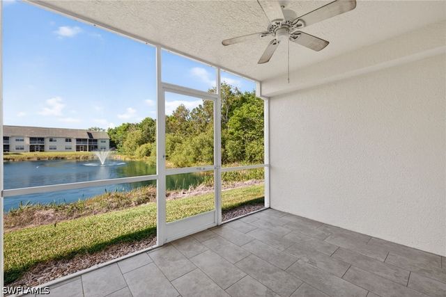 4910 Cougar CT N 1-103, Naples, FL 34109