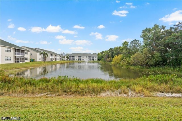 4910 Cougar CT N 1-103, Naples, FL 34109