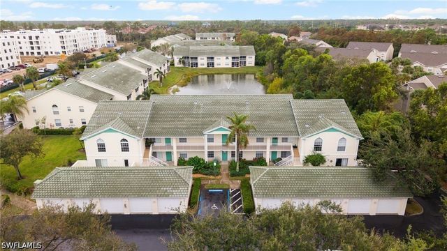 4910 Cougar CT N 1-103, Naples, FL 34109