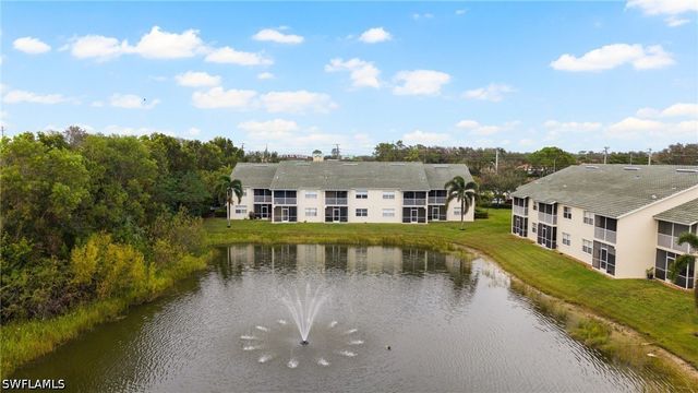 4910 Cougar CT N 1-103, Naples, FL 34109