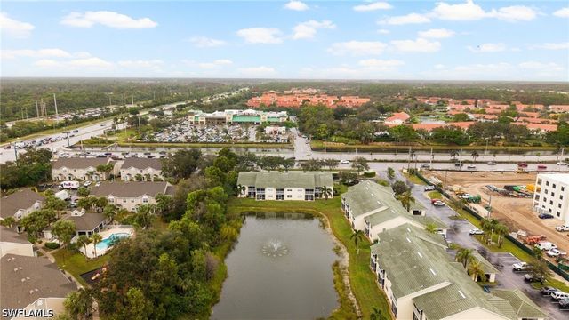 4910 Cougar CT N 1-103, Naples, FL 34109