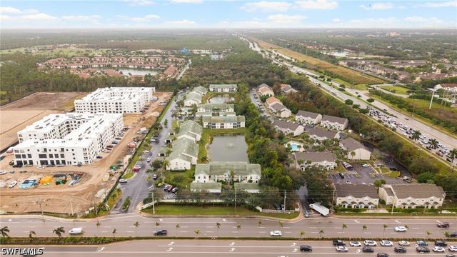 4910 Cougar CT N 1-103, Naples, FL 34109