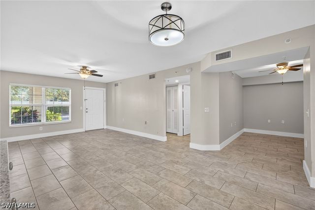 4910 Cougar CT N 1-103, Naples, FL 34109