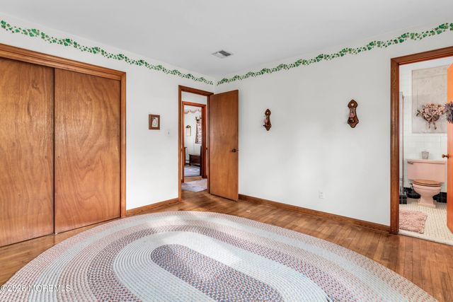 511 Robinhood Road, Brick, NJ 08724