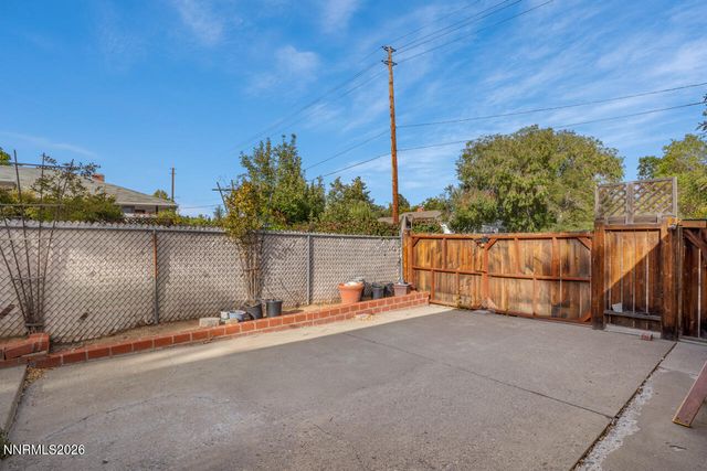 201 Sunnyside Drive, Reno, NV 89503