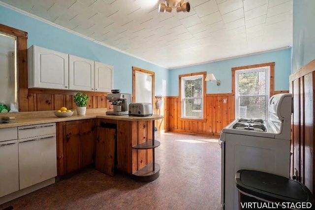 184 Groveland St, Haverhill, MA 01830