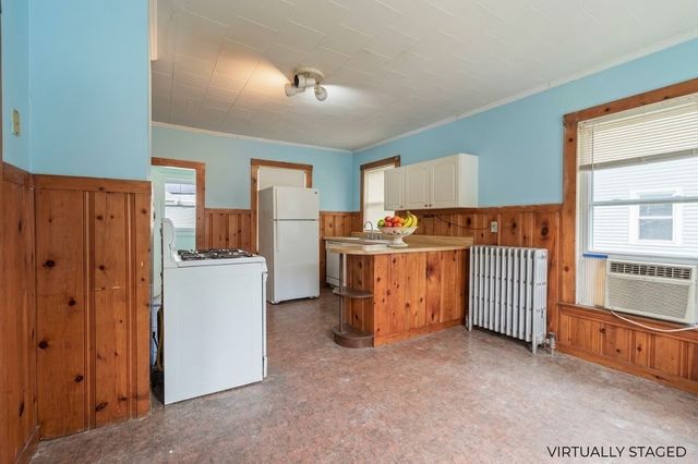 184 Groveland St, Haverhill, MA 01830