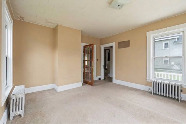 184 Groveland St, Haverhill, MA 01830