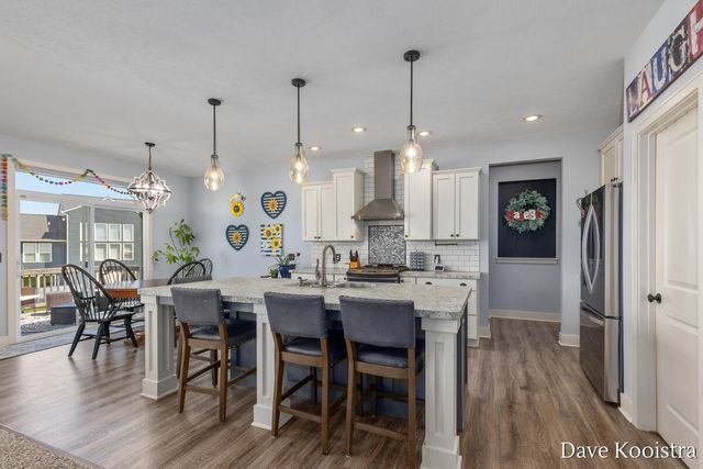 1011 Dreamfield Drive, Byron Center, MI 49315