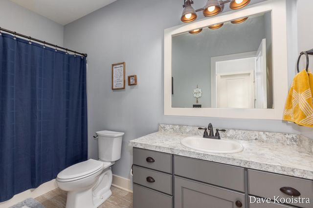 1011 Dreamfield Drive, Byron Center, MI 49315