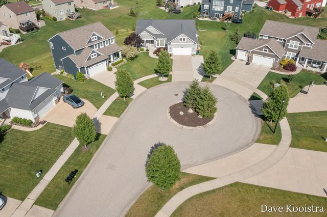 1011 Dreamfield Drive, Byron Center, MI 49315