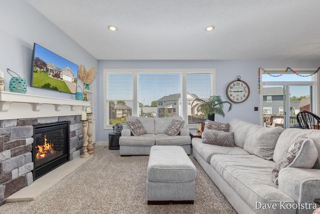 1011 Dreamfield Drive, Byron Center, MI 49315