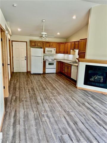 3317 S Robin Meadows Lane, Eau Claire, WI 54701