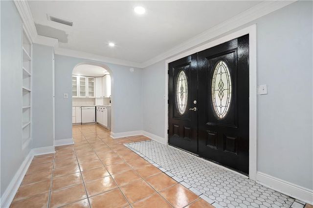 2214 S Hillwood Drive, Mobile, AL 36605