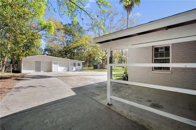 2214 S Hillwood Drive, Mobile, AL 36605